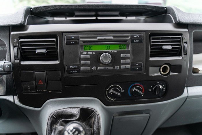 Ford Transit an 2012 photo 12