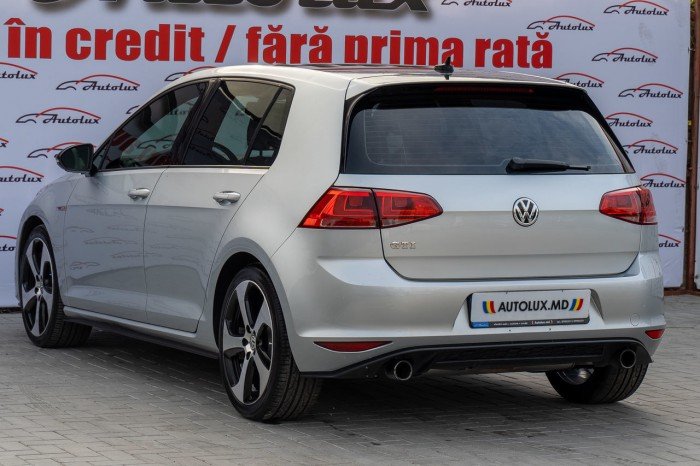 Volkswagen Golf, 2016 photo 2