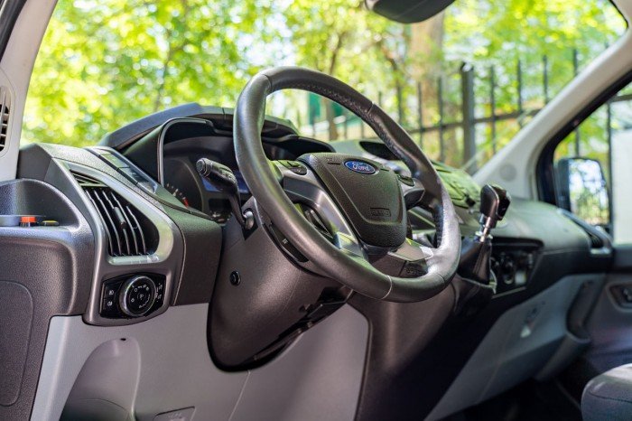 Ford Custom  9 locuri, 2014 an photo 6