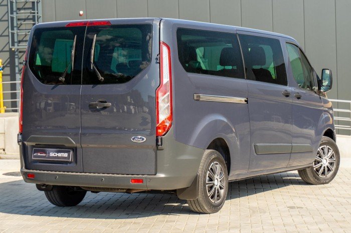 Ford Custom 9 locuri TVA, 2013 an photo 4