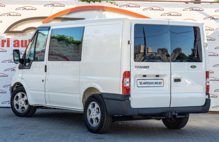 Ford Transit, 2006 an photo 1