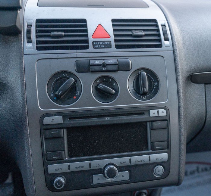 Volkswagen Touran, 2007 an photo 9