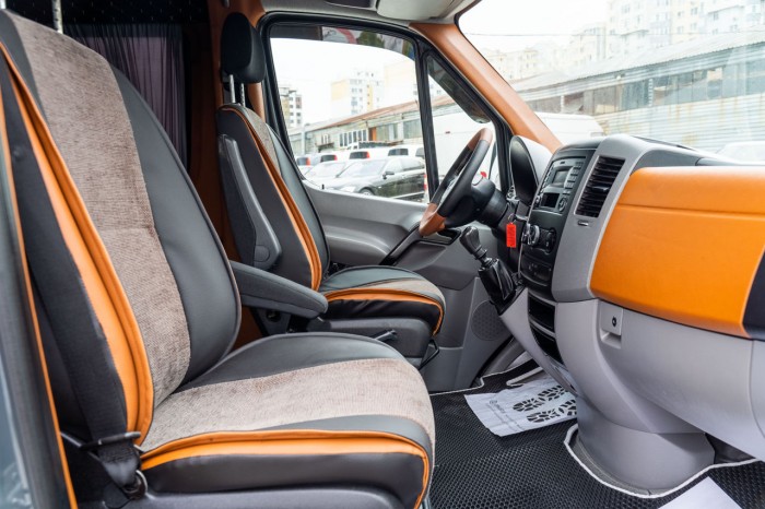 Mercedes Sprinter 7 Locuri, 2016 an photo 10