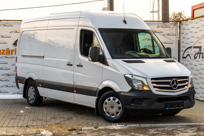 Mercedes Sprinter, 2017 an photo