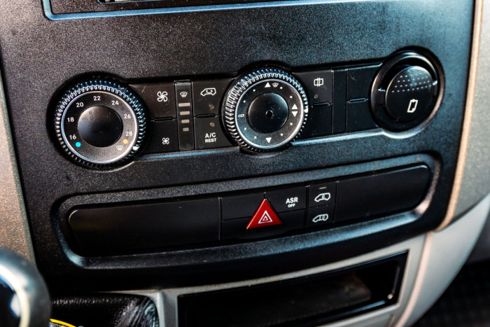 Volkswagen Krafter, 2012 an photo 11