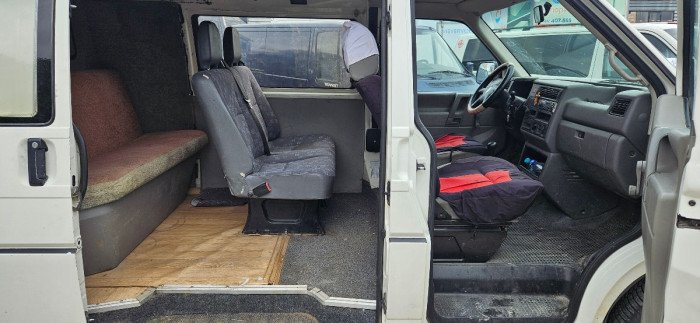 Volkswagen Transporter, 2002 an - Autolux.md Volkswagen Transporter, 2002 an photo 3