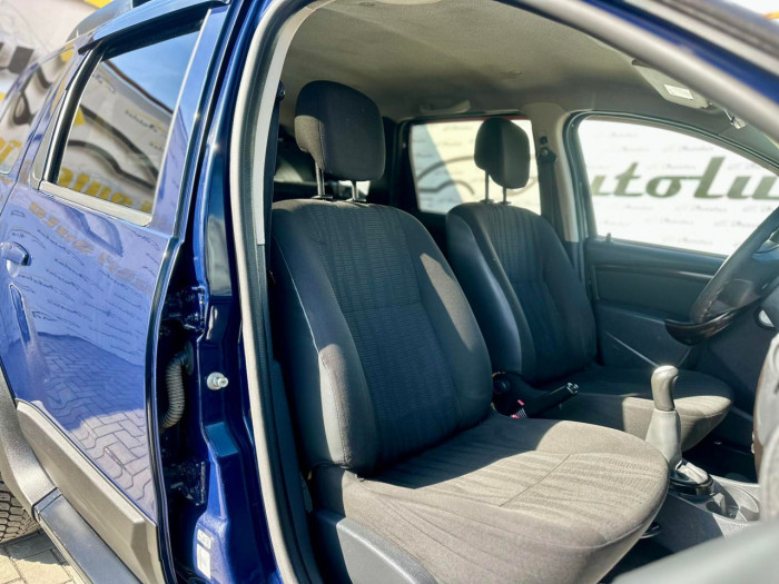 Dacia Duster 2012 photo 27