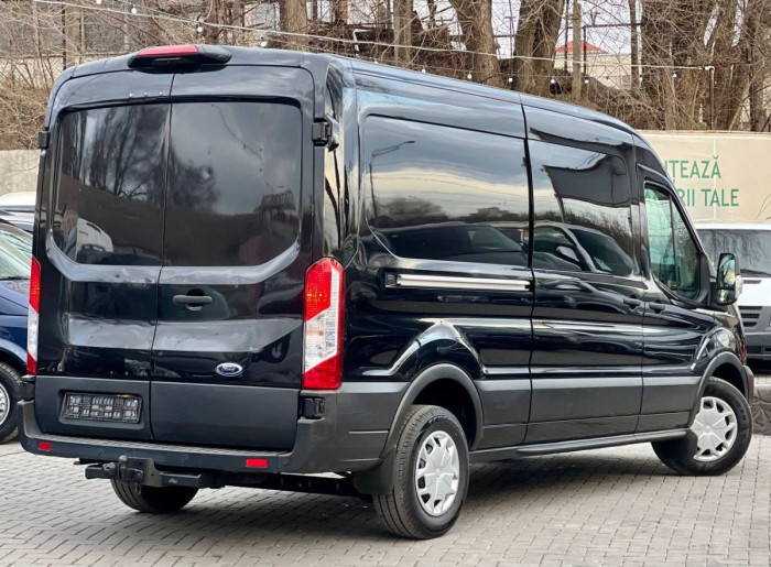 Ford cu TVA cu 6 locuri photo 1
