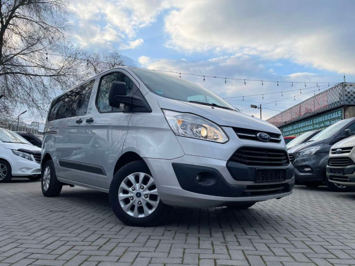 Ford Custom Autoturism cu 9 locuri photo 7