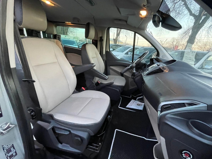 Ford Custom Chempions cu TVA photo 6
