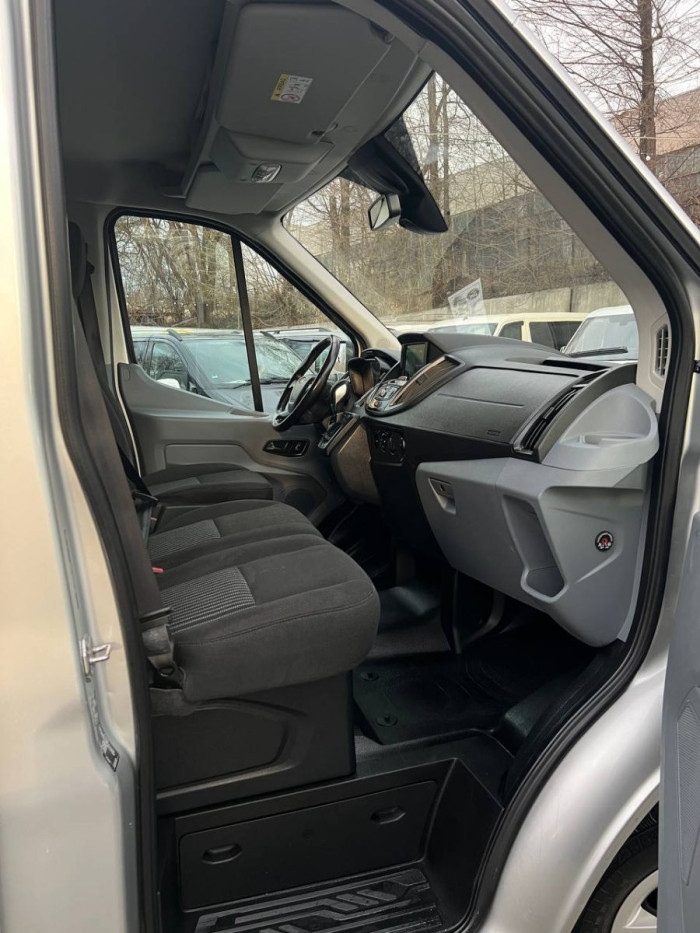 Ford Transit cu Tva  Automat photo 10