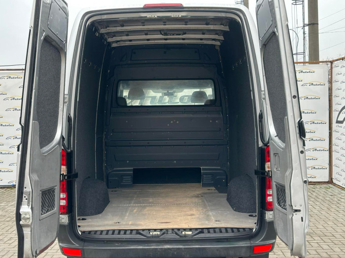 Mercedes Sprinter 2013 photo 27