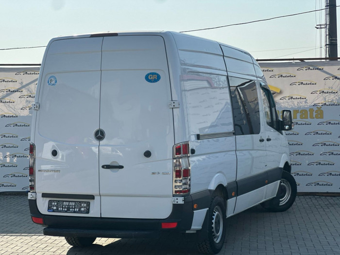 Mercedes Sprinter 2014 photo 23