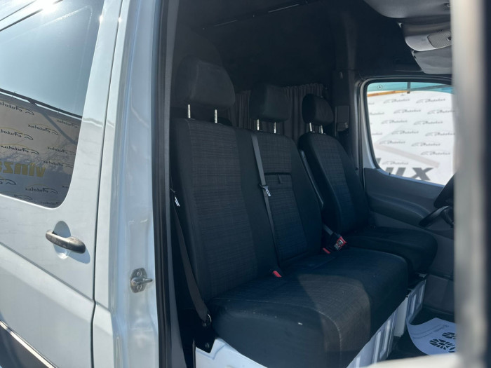 Mercedes Sprinter 2014 photo 27