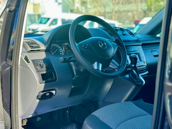 Mercedes Vito photo 7