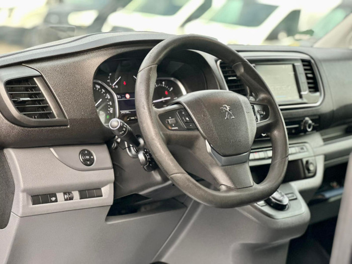 Peugeot Expert 2019 photo 29