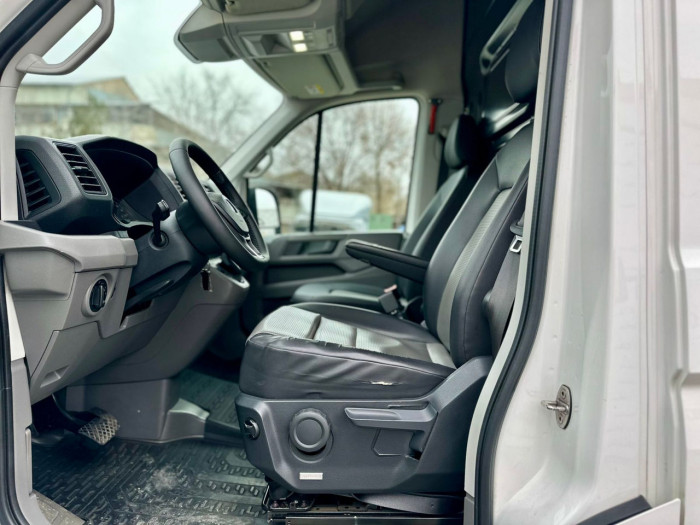 Volkswagen CRAFTER 2020 photo 31