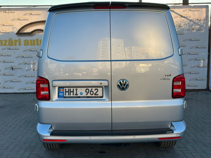 Volkswagen Transporter 2018 photo 17