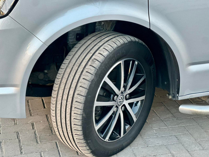 Volkswagen Transporter 2018 photo 31
