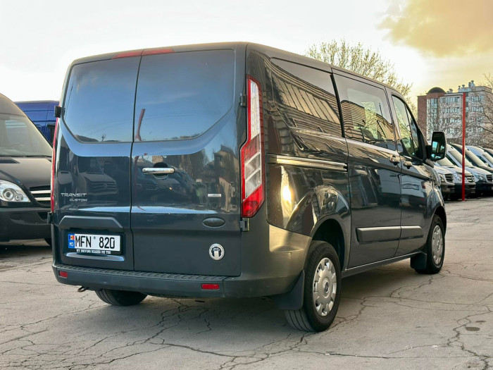 Ford Transit Custom photo 5
