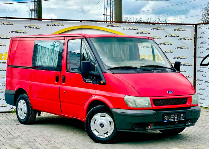Ford Transit photo 1
