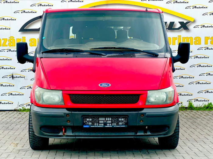 Ford Transit photo 2