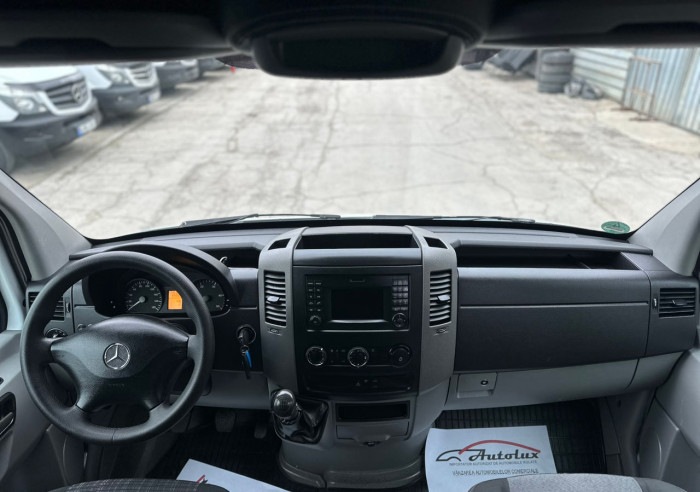 Mercedes Sprinter ExtraLong photo 11