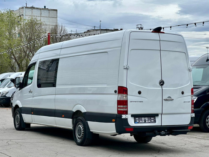 Mercedes Sprinter ExtraLong photo 6