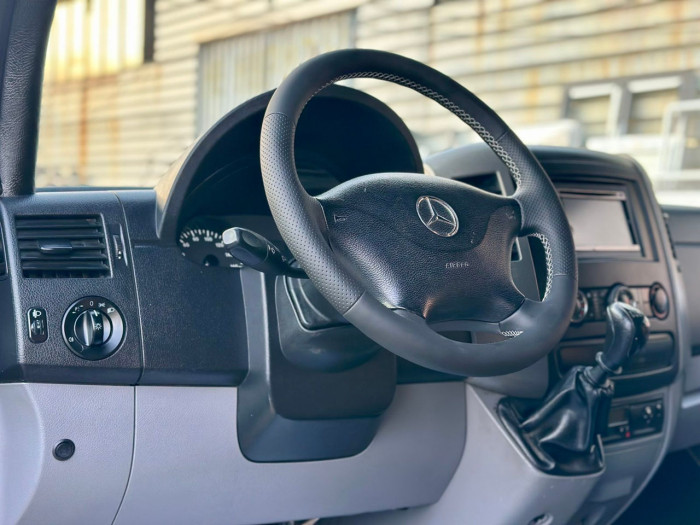 Mercedes SPRINTER photo 8