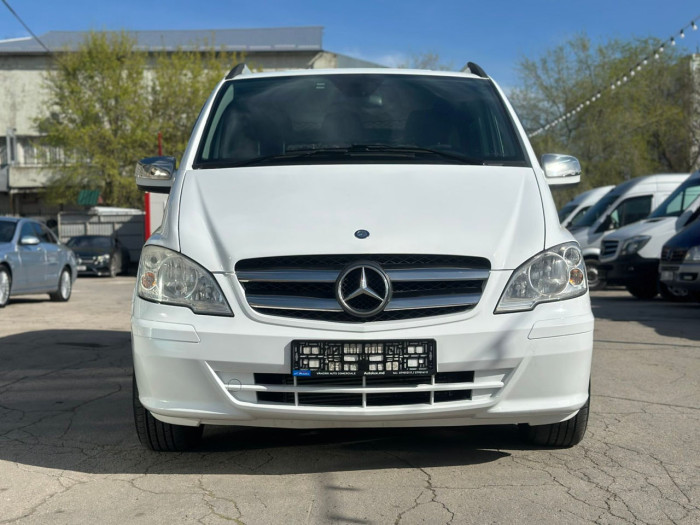 Mercedes Vito photo 2