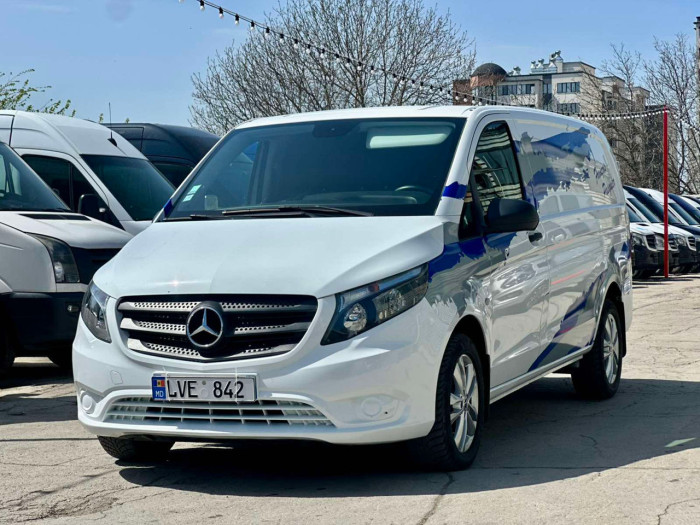 Mercedes Vito photo 1