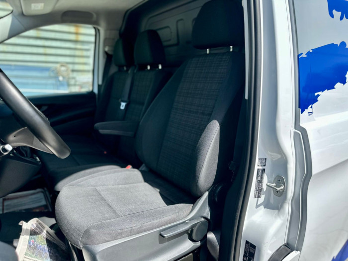 Mercedes Vito photo 6