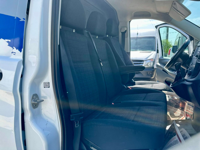 Mercedes Vito photo 7