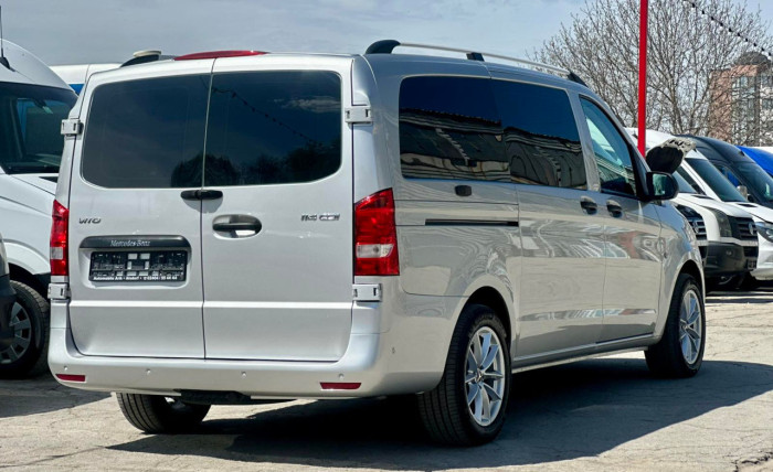 Mercedes Vito photo 3