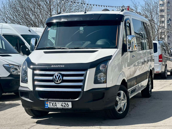 Volkswagen CRAFTER AUTOTURISM 9 LOCURI photo
