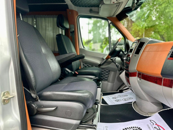 Mercedes Autoturism 8 locuri photo 11