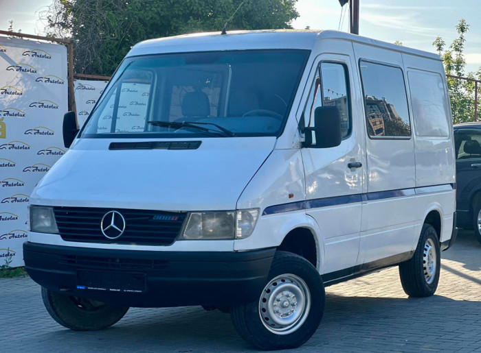 Mercedes SPRINTER photo 1