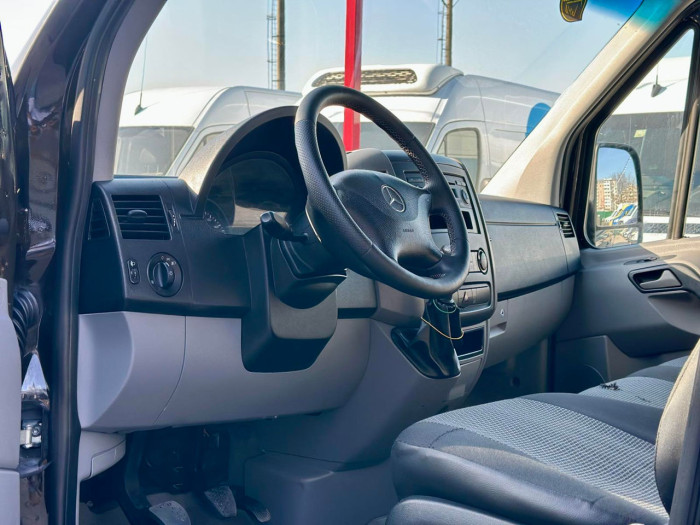 Mercedes SPRINTER photo 8