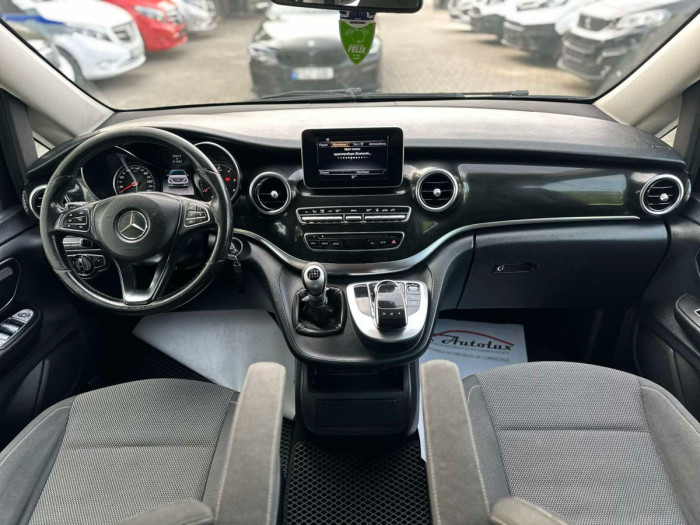 Mercedes V-Class photo 14