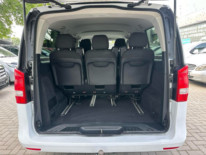 Mercedes V-Class photo 15