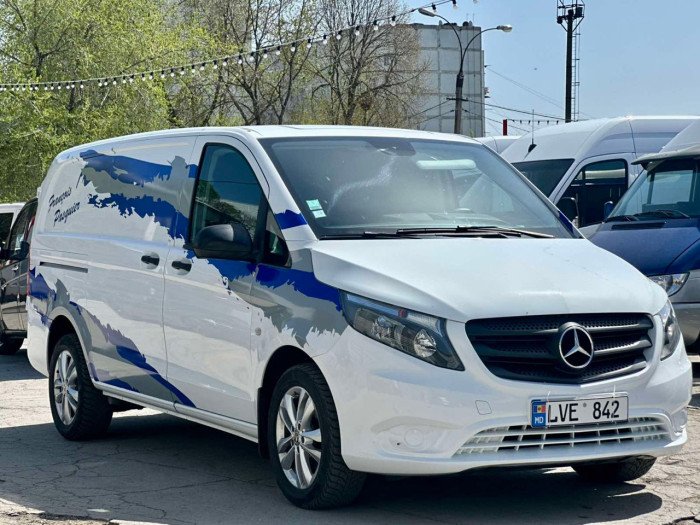 Mercedes Vito photo 1