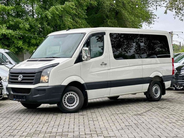 Volkswagen CRAFTER  cu 6 locuri photo
