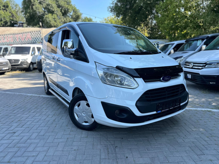 Ford Custom  an. 2013 - Autolux.md Ford Custom  an. 2013 photo