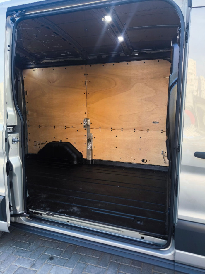 Ford Transit Cu TVA  an. 2018 - Autolux.md Ford Transit Cu TVA  an. 2018 photo 6