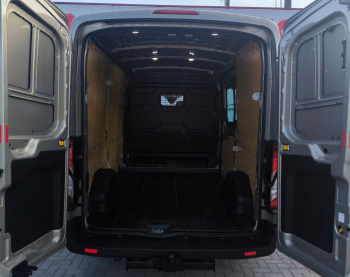 Ford Transit Cu TVA  an. 2018 - Autolux.md Ford Transit Cu TVA  an. 2018 photo 2
