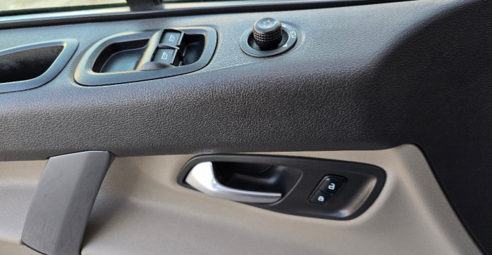 Ford Transit custum TVA an. 2017 photo 12