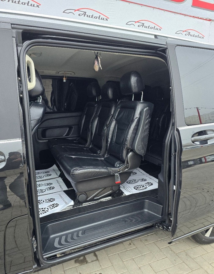 Mercedes V Class  an. 2015 photo 11