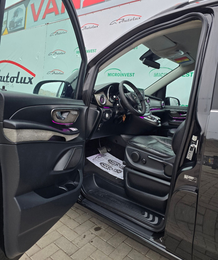 Mercedes V Class  an. 2015 photo 14