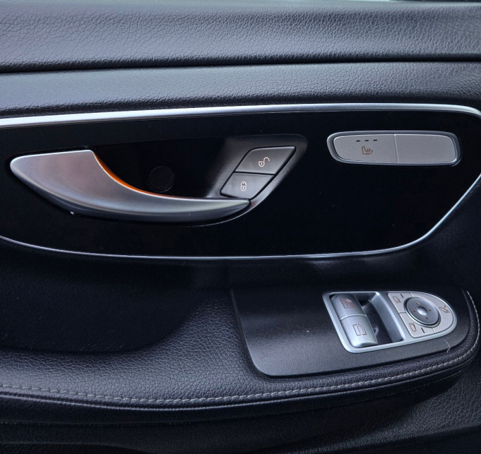 Mercedes V-Class an. 2022 photo 14