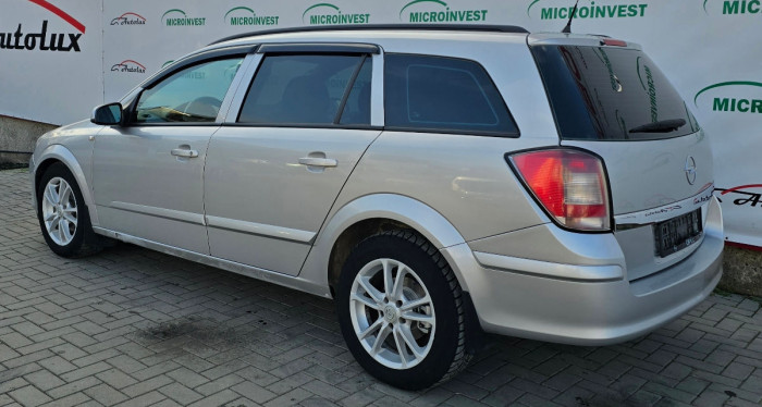 Opel Astra an. 2006 photo 3